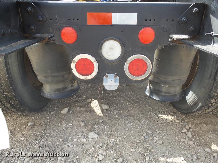 image for item DX9080 2005 Sterling A9500 semi truck