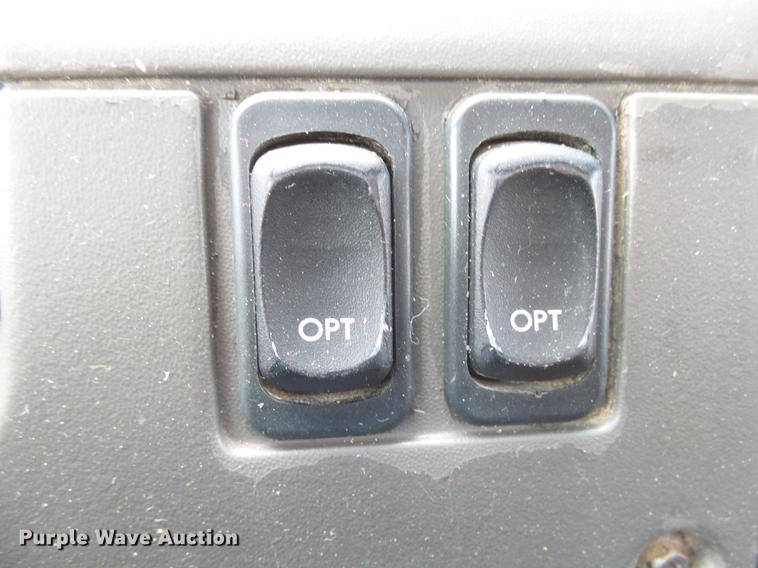 image for item DX9080 2005 Sterling A9500 semi truck