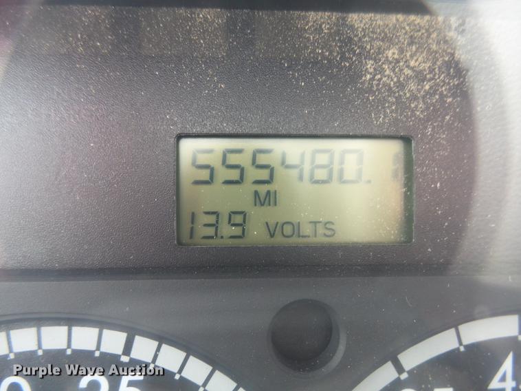 image for item DX9080 2005 Sterling A9500 semi truck