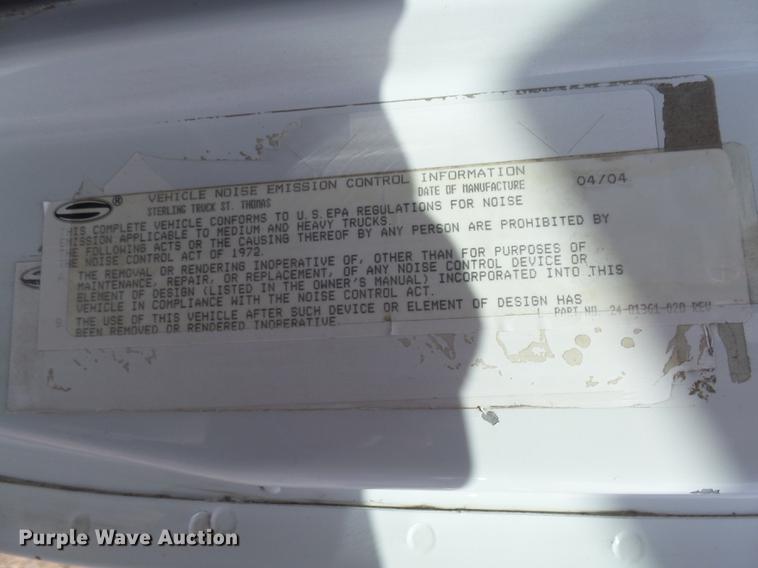 image for item DX9080 2005 Sterling A9500 semi truck