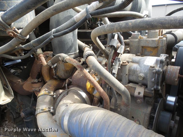 image for item DX9080 2005 Sterling A9500 semi truck