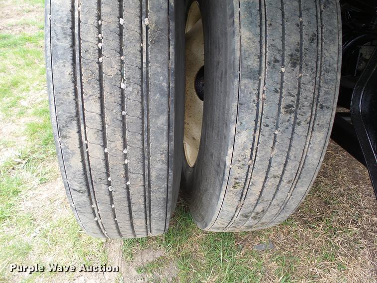 image for item DZ9239 2015 Clement 2AT12105 end dump pup trailer