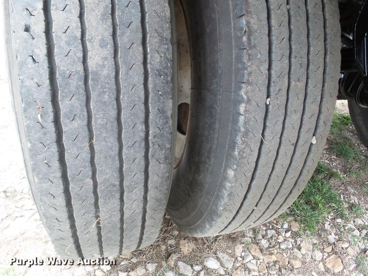 image for item DZ9239 2015 Clement 2AT12105 end dump pup trailer