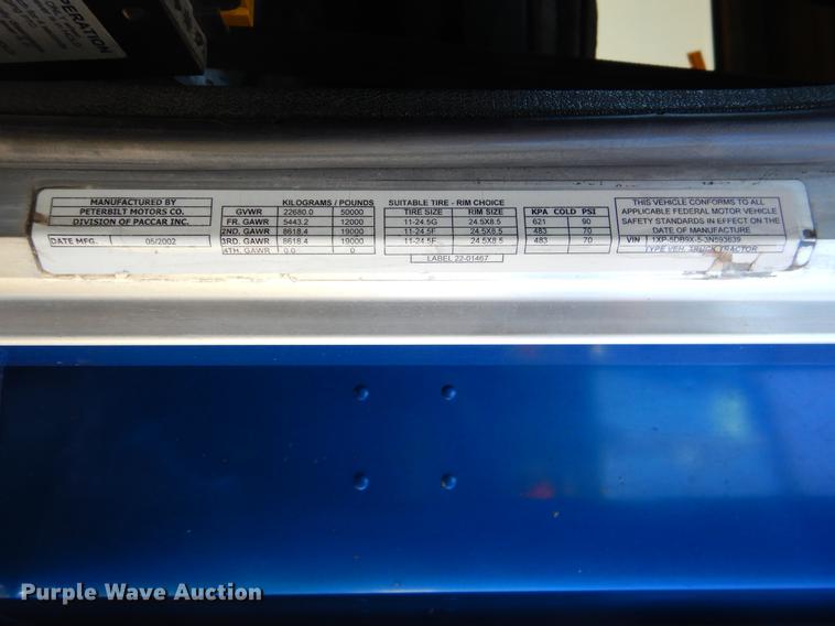 image for item EI9007 2003 Peterbilt 379 semi truck