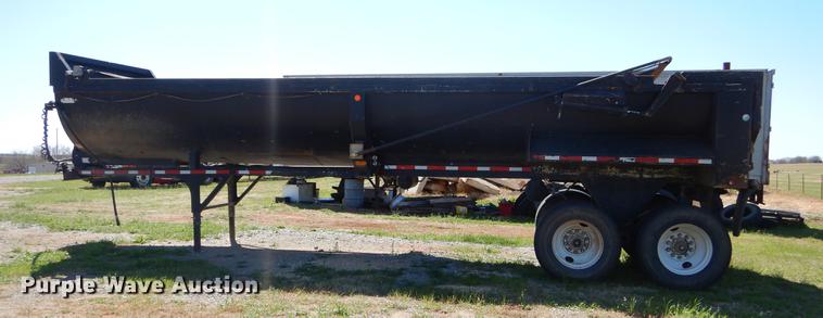 image for item EI9010 1997 Clement end dump trailer