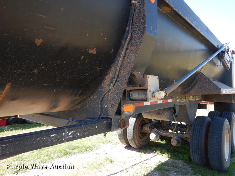 image for item EI9010 1997 Clement end dump trailer