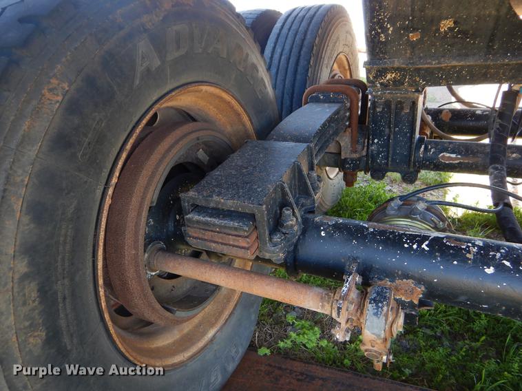 image for item EI9010 1997 Clement end dump trailer