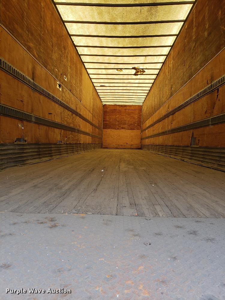 image for item G1130 1997 Hyundai dry van trailer