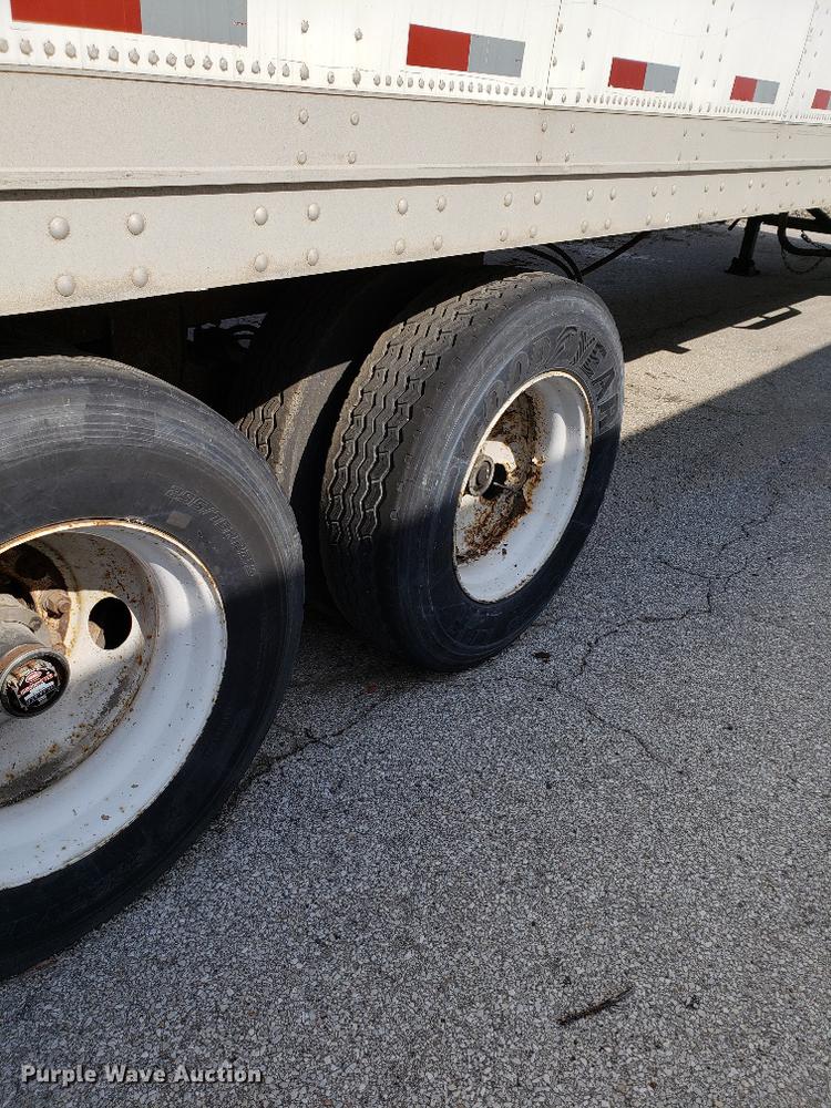 image for item G1130 1997 Hyundai dry van trailer