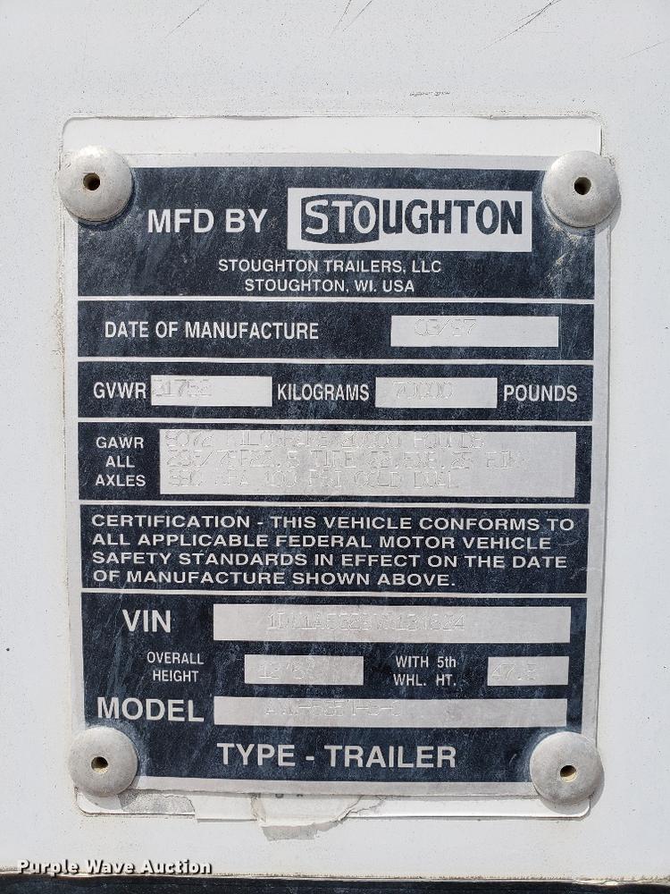 image for item G1132 1997 Stoughton dry van trailer