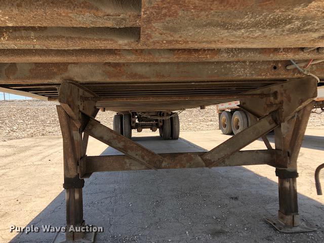 image for item G1145 1994 Monon dry van trailer