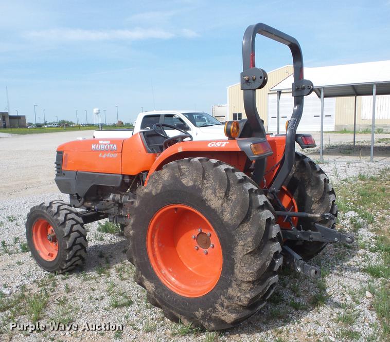 image for item BI9560 Kubota L4400 tractor