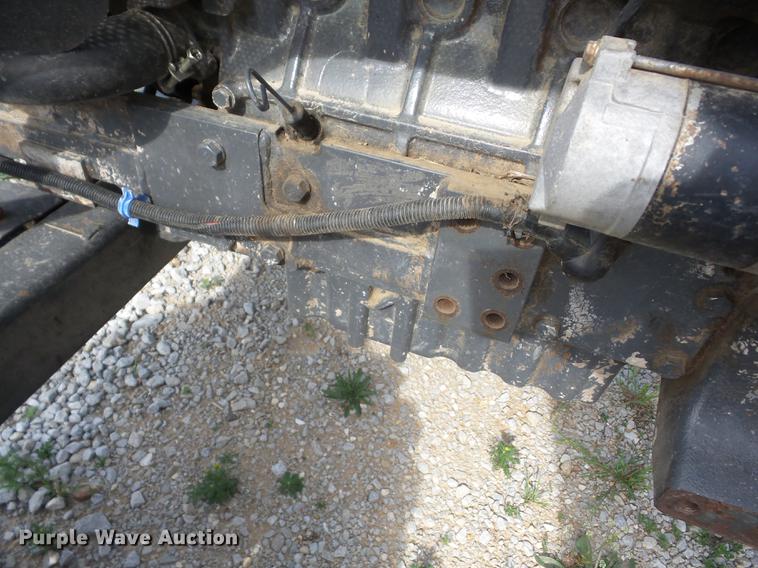 image for item BI9560 Kubota L4400 tractor