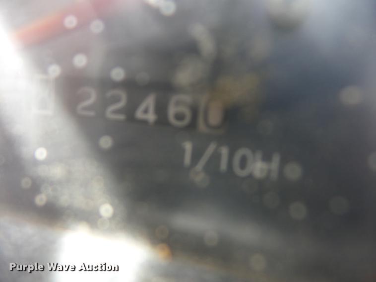 image for item BI9560 Kubota L4400 tractor