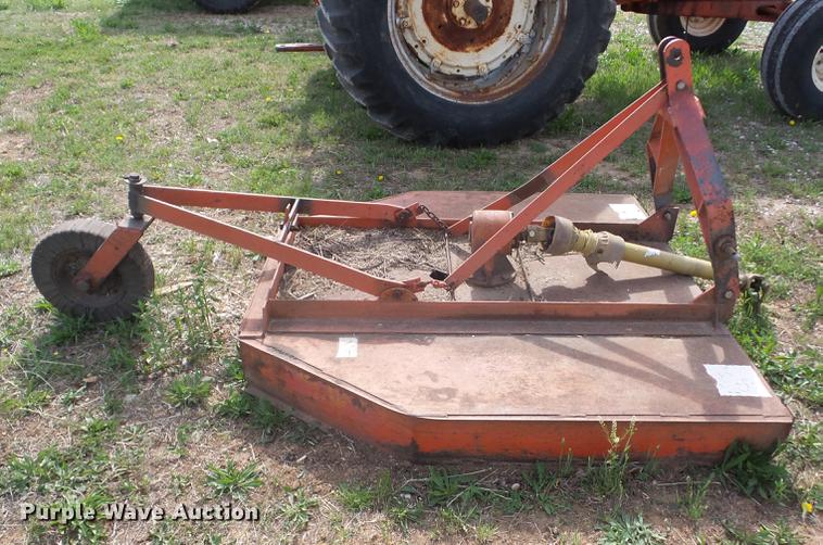 image for item BI9560 Kubota L4400 tractor