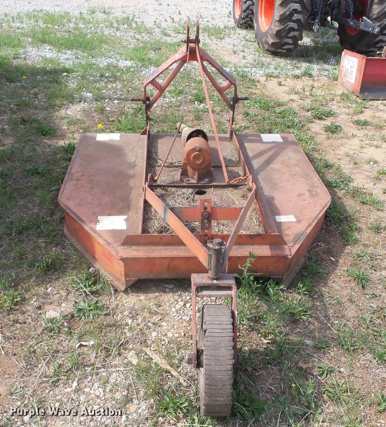 image for item BI9560 Kubota L4400 tractor