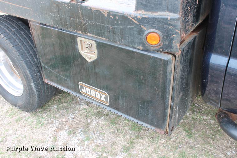 image for item DB5195 2005 Ford F350 Super Duty XLT SuperCab pickup truck