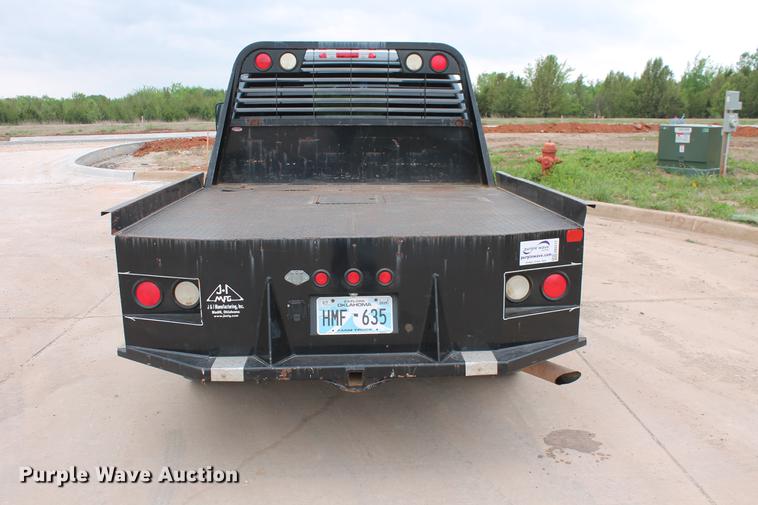image for item DB5212 2007 Chevrolet Silverado 2500HD Crew Cab flatbed pickup truck