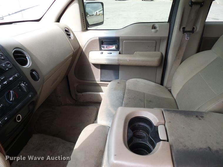 image for item DB5221 2007 Ford F150 XLT SuperCrew pickup truck