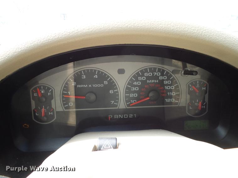 image for item DB5221 2007 Ford F150 XLT SuperCrew pickup truck