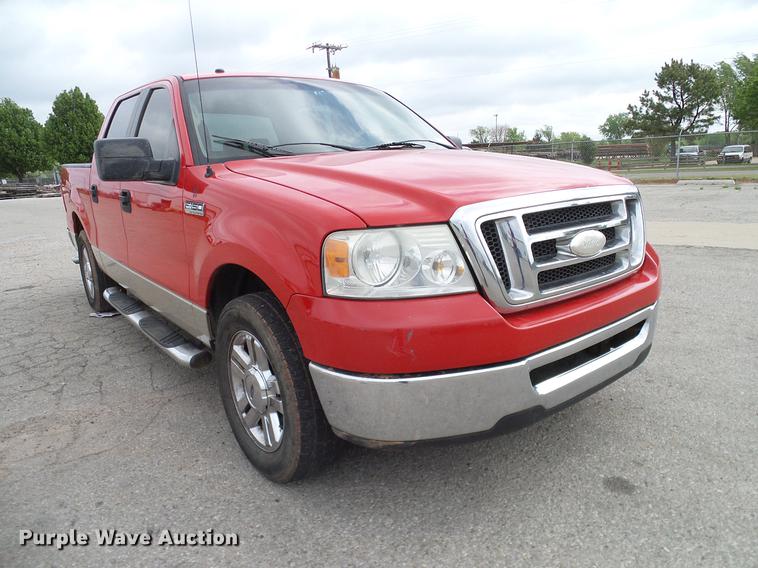 image for item DB5221 2007 Ford F150 XLT SuperCrew pickup truck