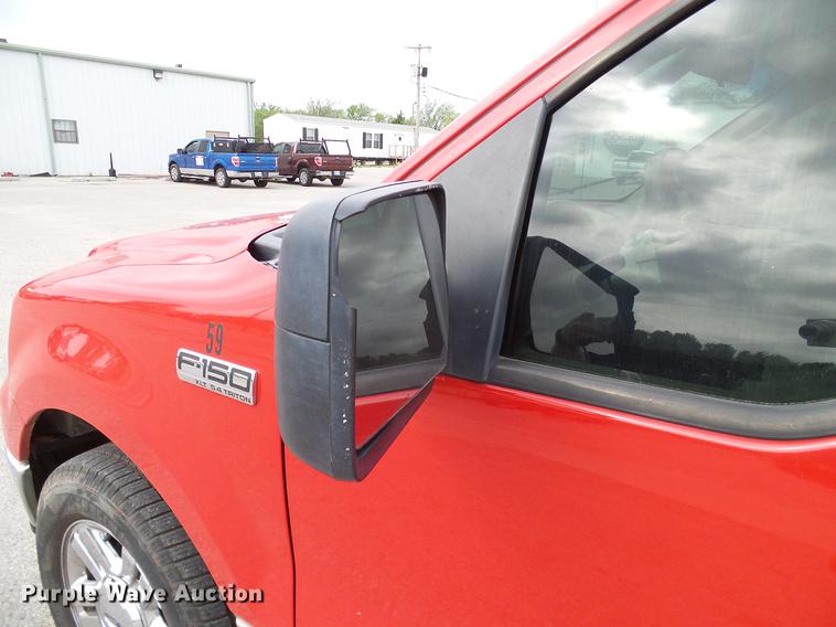 image for item DB5221 2007 Ford F150 XLT SuperCrew pickup truck