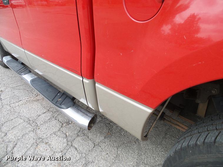 image for item DB5221 2007 Ford F150 XLT SuperCrew pickup truck