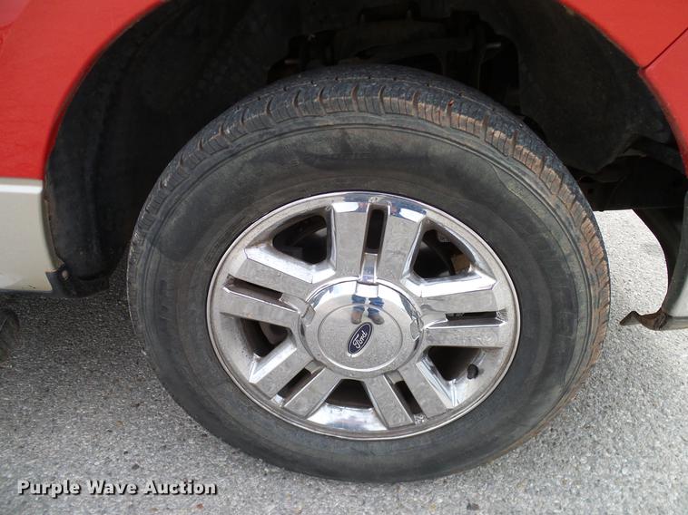 image for item DB5221 2007 Ford F150 XLT SuperCrew pickup truck