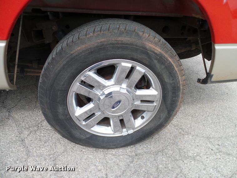 image for item DB5221 2007 Ford F150 XLT SuperCrew pickup truck