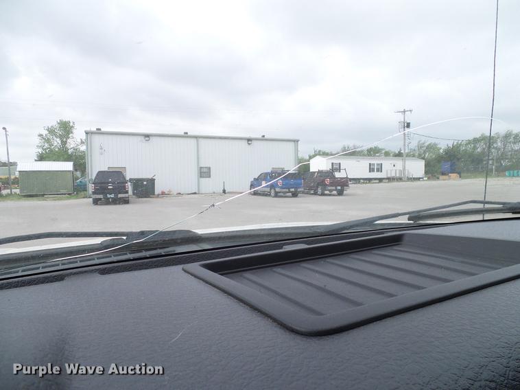 image for item DB5222 2011 Ford F150 XL SuperCab pickup truck