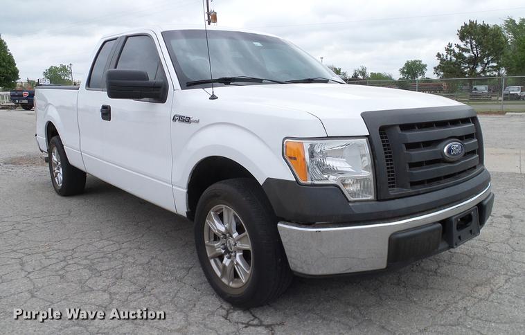 image for item DB5222 2011 Ford F150 XL SuperCab pickup truck