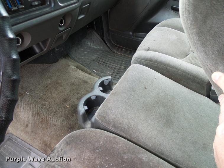 image for item DB5223 2006 Chevrolet Silverado 1500 LT Crew Cab pickup truck