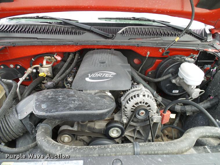 image for item DB5223 2006 Chevrolet Silverado 1500 LT Crew Cab pickup truck