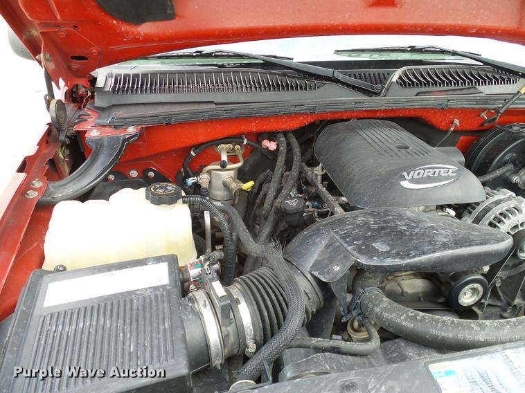 image for item DB5223 2006 Chevrolet Silverado 1500 LT Crew Cab pickup truck