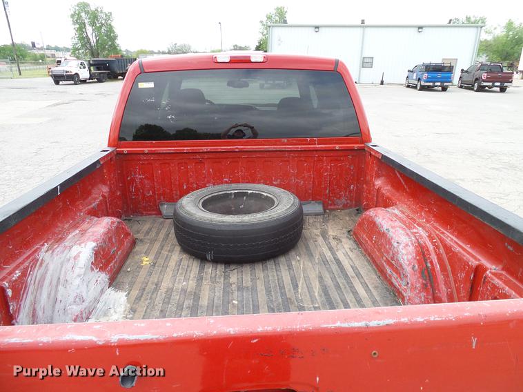 image for item DB5223 2006 Chevrolet Silverado 1500 LT Crew Cab pickup truck