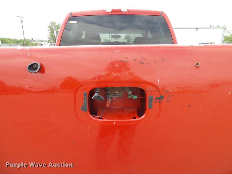 image for item DB5223 2006 Chevrolet Silverado 1500 LT Crew Cab pickup truck