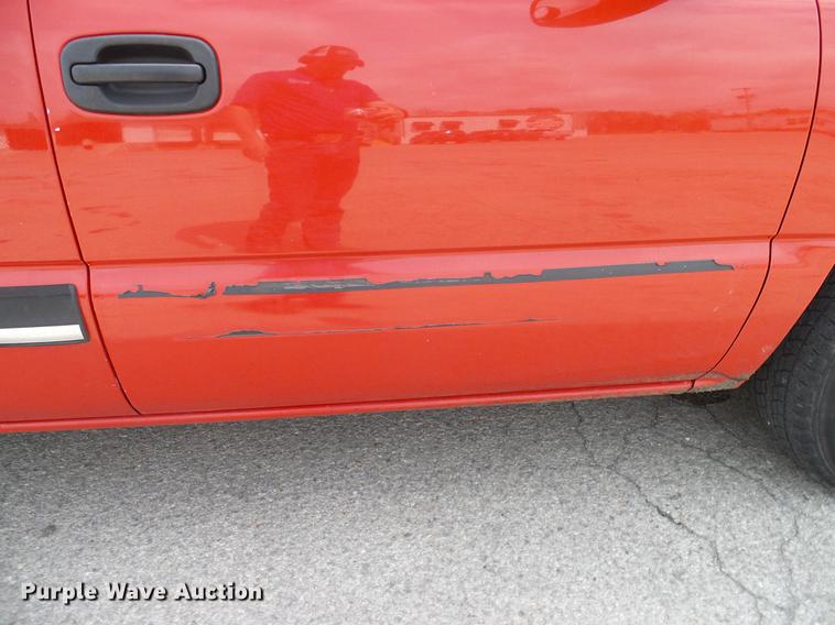 image for item DB5223 2006 Chevrolet Silverado 1500 LT Crew Cab pickup truck