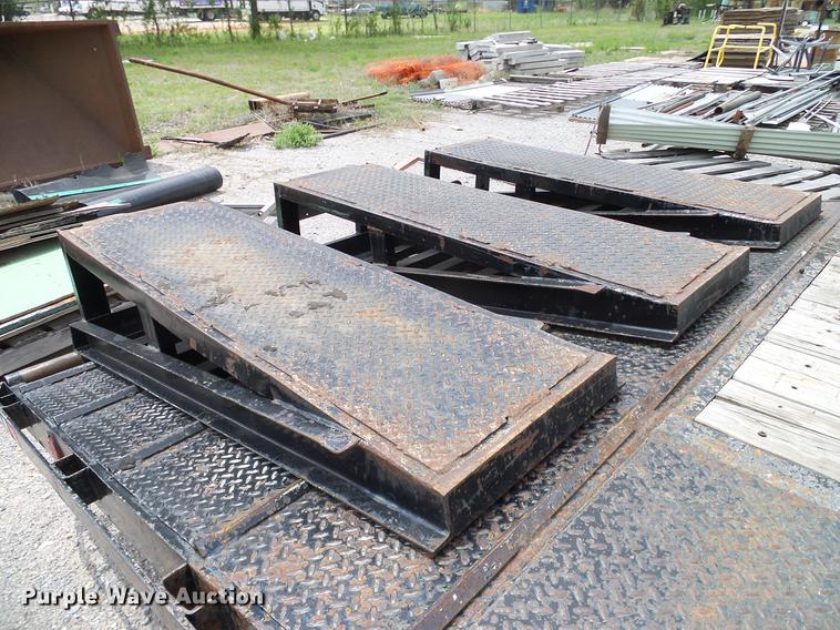 image for item DB5227 1997 West Wind Trailers equipment trailer