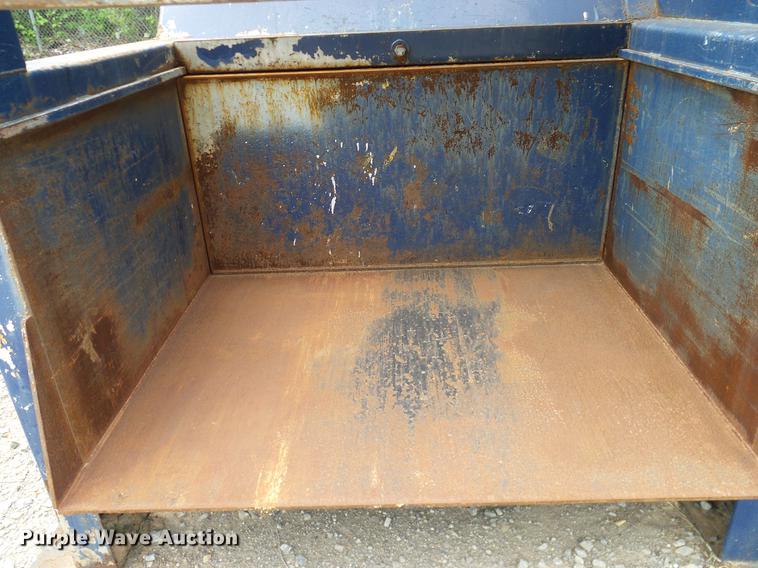 image for item DB5228 Roll-Offs bale compactor