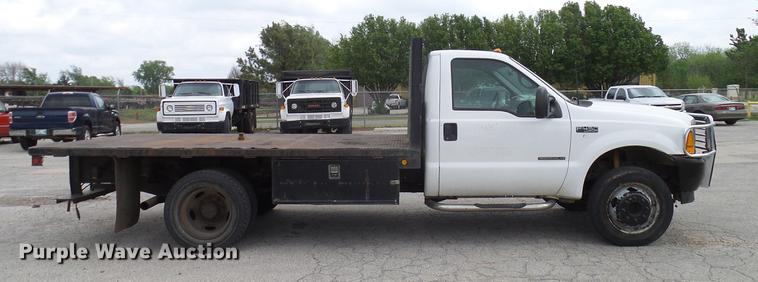 image for item DB5229 2001 Ford F450 Super Duty XL flatbed truck