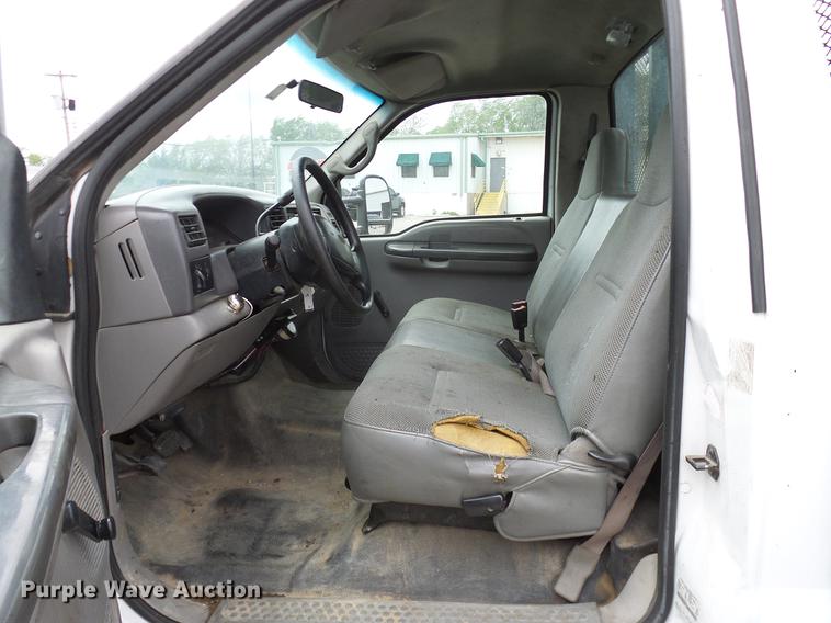 image for item DB5229 2001 Ford F450 Super Duty XL flatbed truck