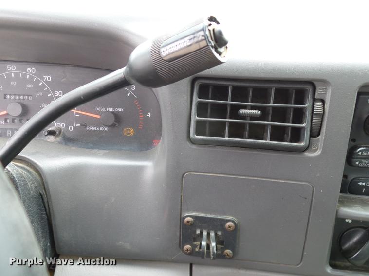 image for item DB5229 2001 Ford F450 Super Duty XL flatbed truck