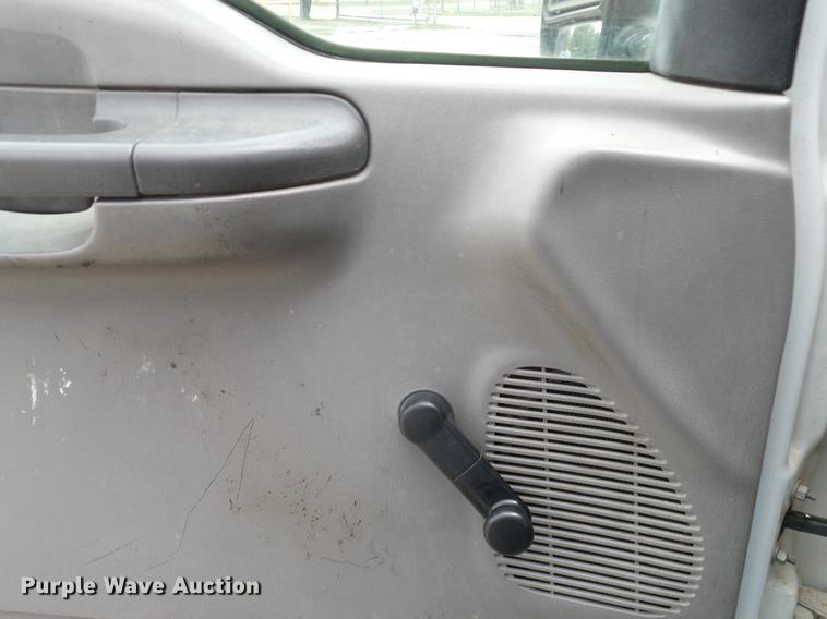 image for item DB5229 2001 Ford F450 Super Duty XL flatbed truck