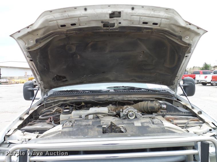 image for item DB5229 2001 Ford F450 Super Duty XL flatbed truck