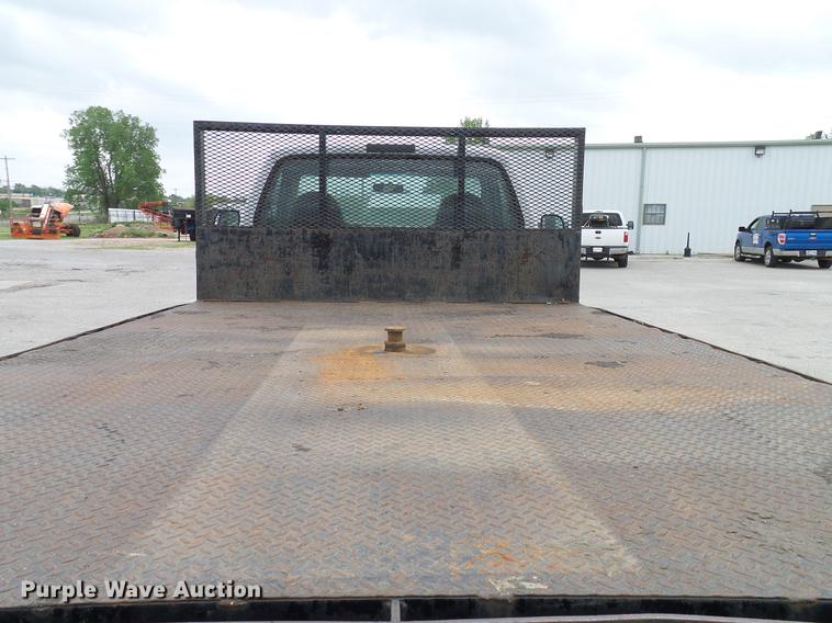 image for item DB5229 2001 Ford F450 Super Duty XL flatbed truck