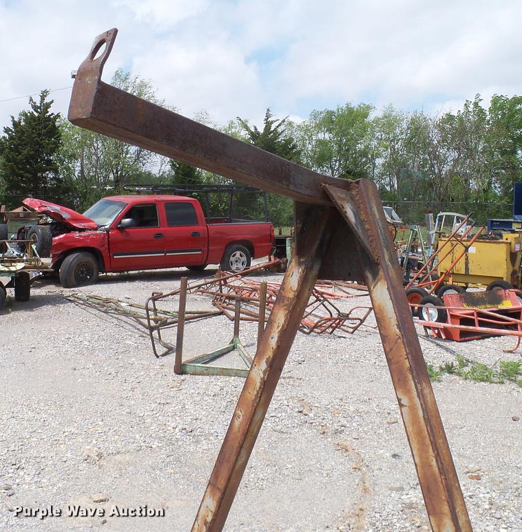 image for item DB5232 Smith hoist pallet lifter