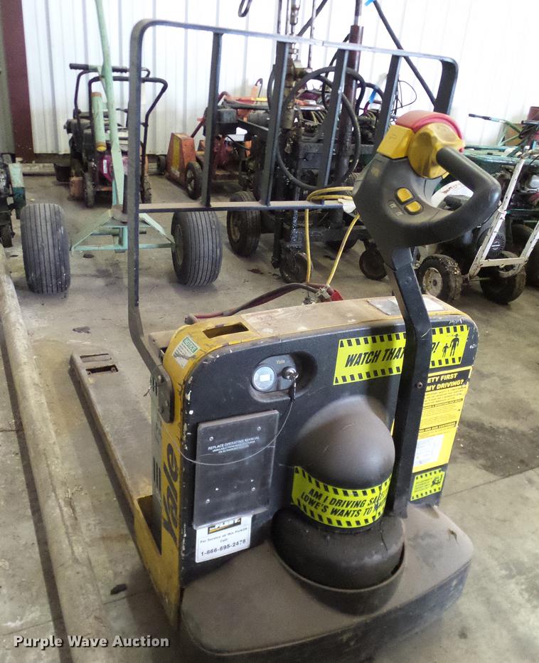 image for item DB5233 Yale MPB040-EN24T2748 pallet jack