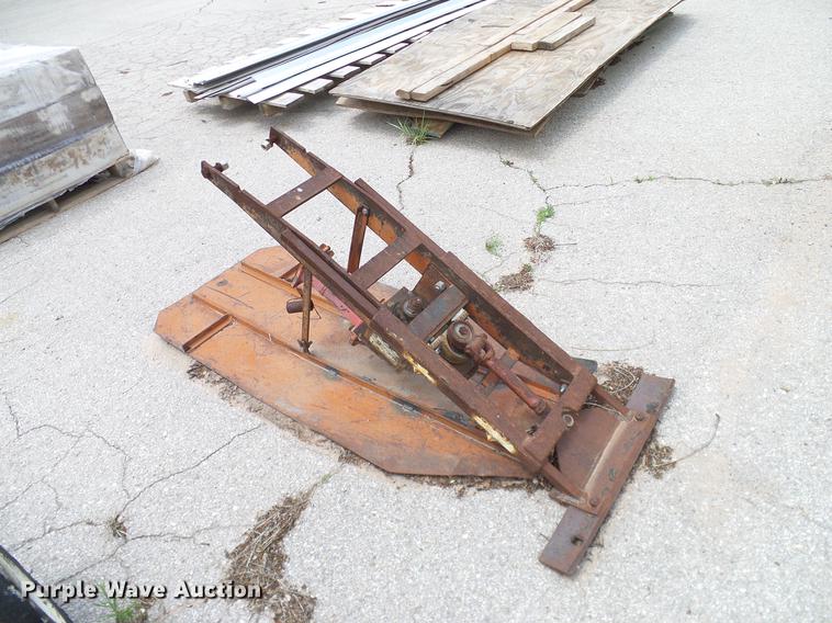 image for item DB5238 (2) Gravely walk-behind tractors