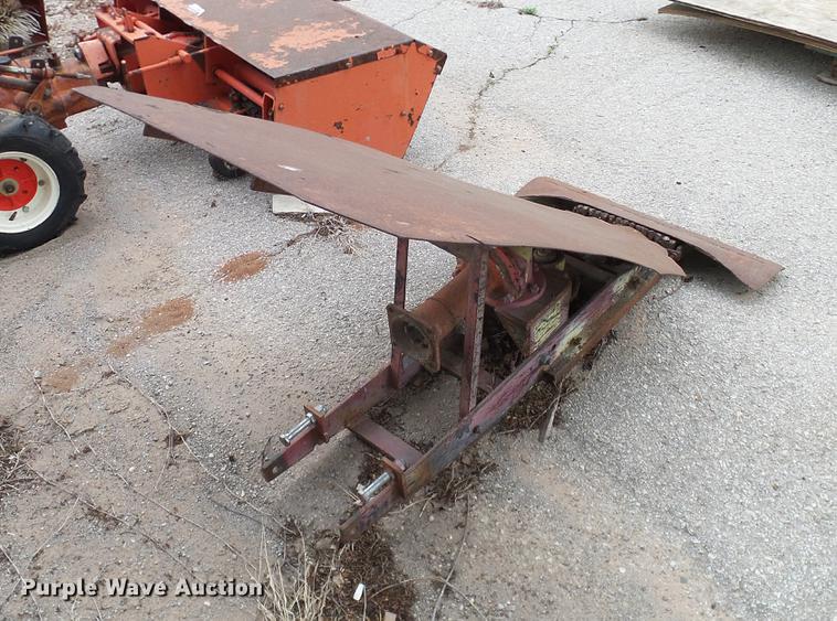 image for item DB5238 (2) Gravely walk-behind tractors