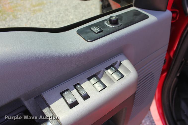 image for item DB5247 2014 Ford F250 Super Duty XLT Crew Cab pickup truck